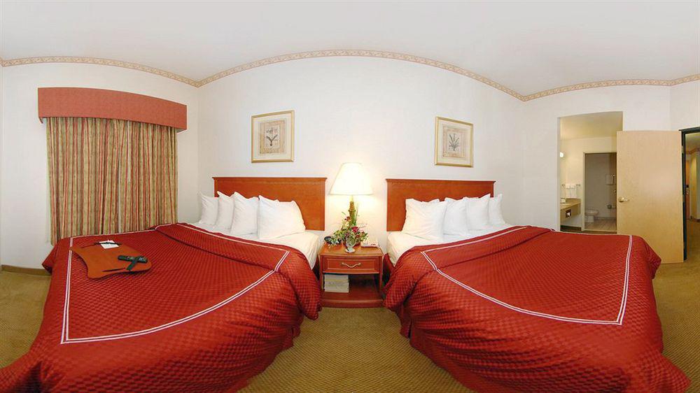 Four Points By Sheraton Raleigh Arena Esterno foto